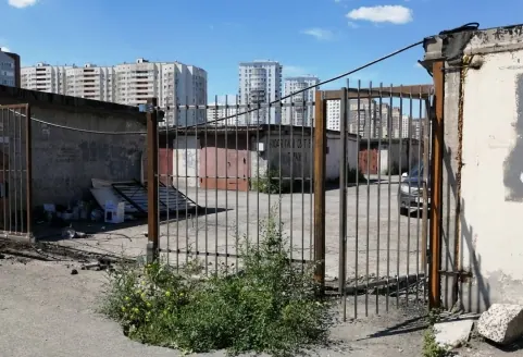 Монтаж уличных ворот в гаражный кооператив